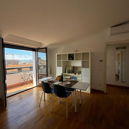 מילאנו Appartamento Isola- Attico Con Balcone מראה חיצוני תמונה